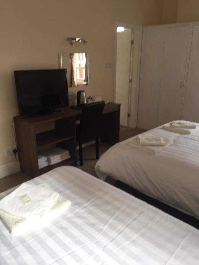 Green Gables Hotel Скарбъро Екстериор снимка