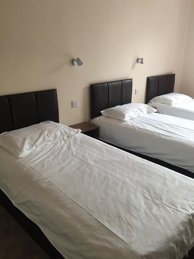 Green Gables Hotel Скарбъро Екстериор снимка