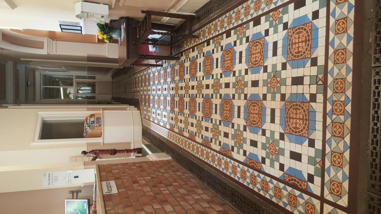 Green Gables Hotel Скарбъро Екстериор снимка